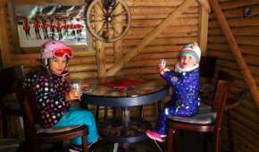 neuhaushof-iglu-girls