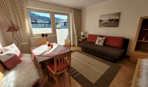 neuhaushof-appartement3-wohn2